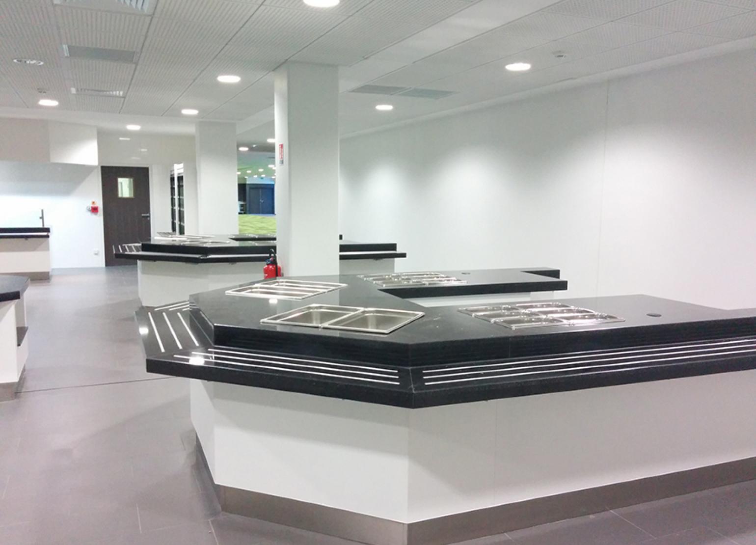 6 Neo Velizy14